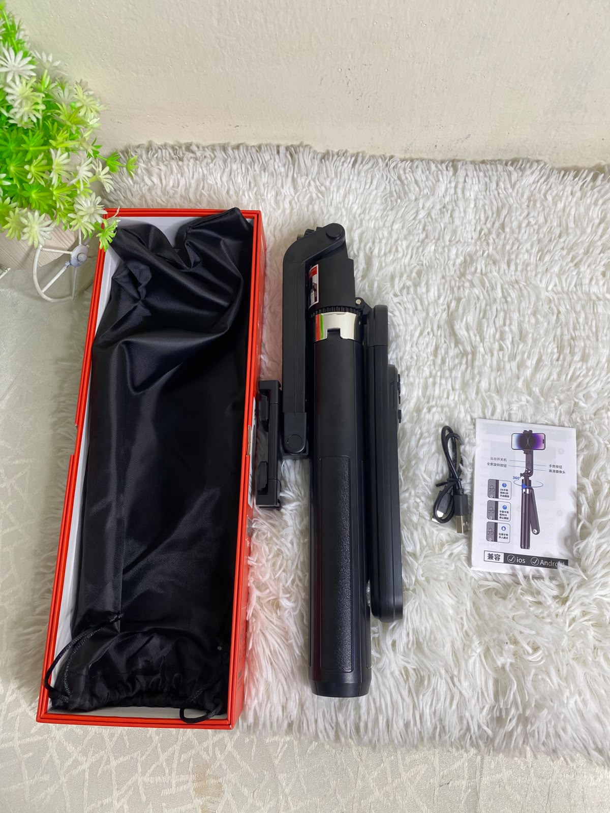 Q515TK Tracking Gimbal Selfie Stick | 360° AI Face Tracking Tripod